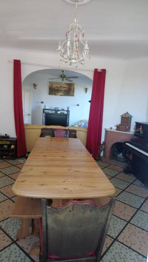 Appartement de vacances entier, Deluxe Room in Sancoins, Saint-Amand-Montrond