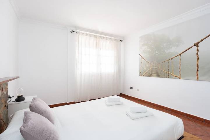 Gîte pour 5 personnes, avec piscine ainsi que jardin et terrasse dans Bocacangrejo - 2