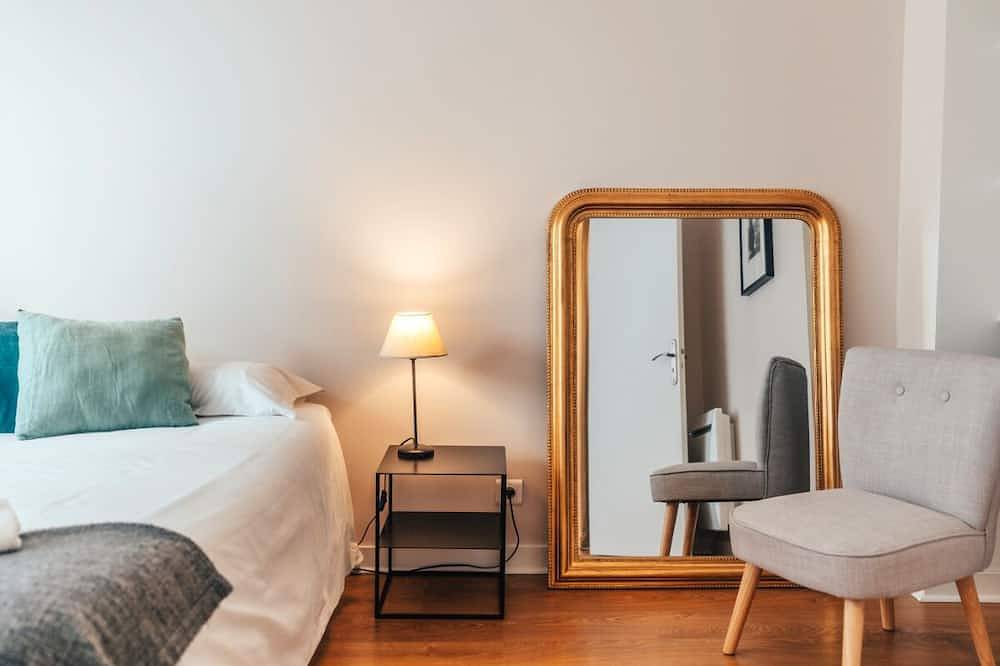 Appartement entier, L'Appartement Secret avec terrasse exceptionnelle de 30m2 au coeur de Sarlat in Sarlat-la-Canéda, Périgord Noir