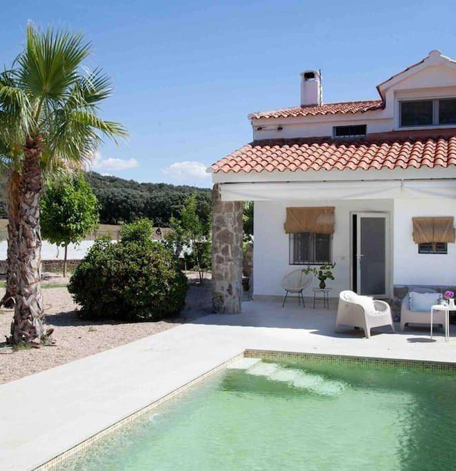 Chalet para 14 personas, con jardín y vistas además de terraza y piscina en Sierra de San Vicente - 4