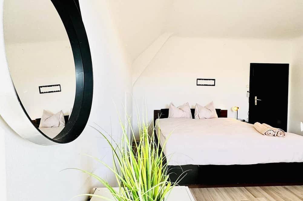Peaceful Stay for 3 | Garden Villa near Danube in Floridsdorf, Wien