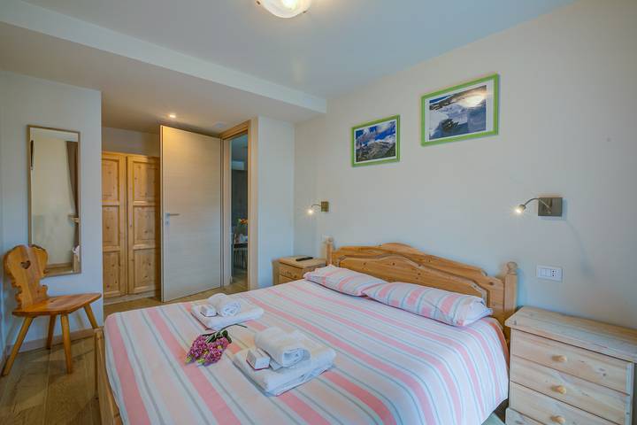 Casale per 4 persone, con balcone, adatto a famiglie con bambini in Valtellina