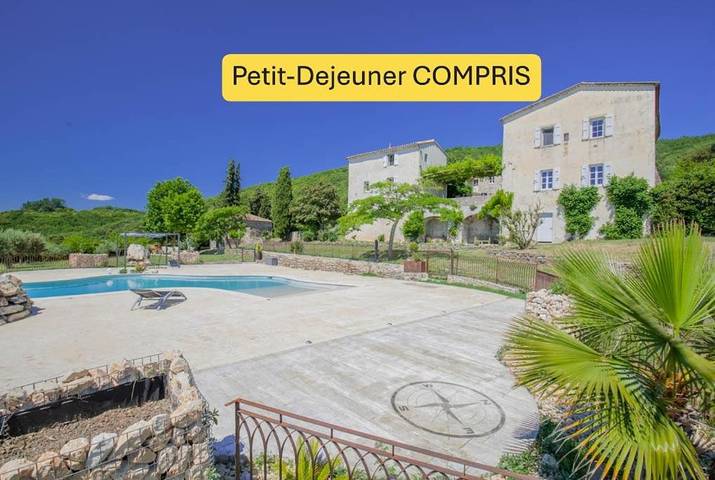 Maison d’hôte pour 3 personnes, avec vue ainsi que piscine et jardin, animaux acceptés à Rousson