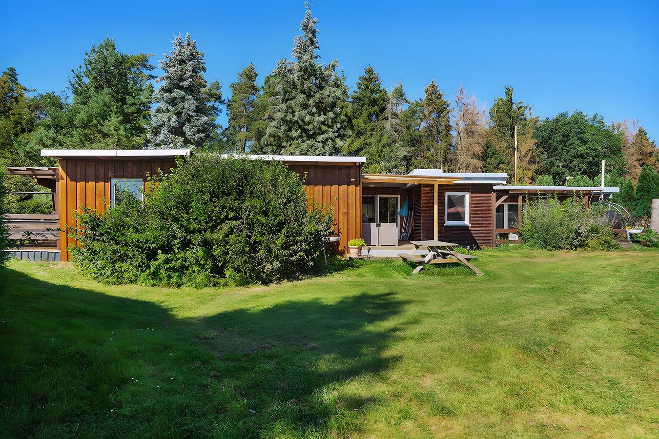 Ferienhaus 34 mit privater Terrasse, Gemeinschaftsgarten und Wlan in Bungalowdorf Zadelsdorf, Zeulenroda-Triebes