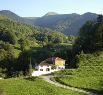 Chambre d’hôte pour 2 personnes, avec jardin à Nistos