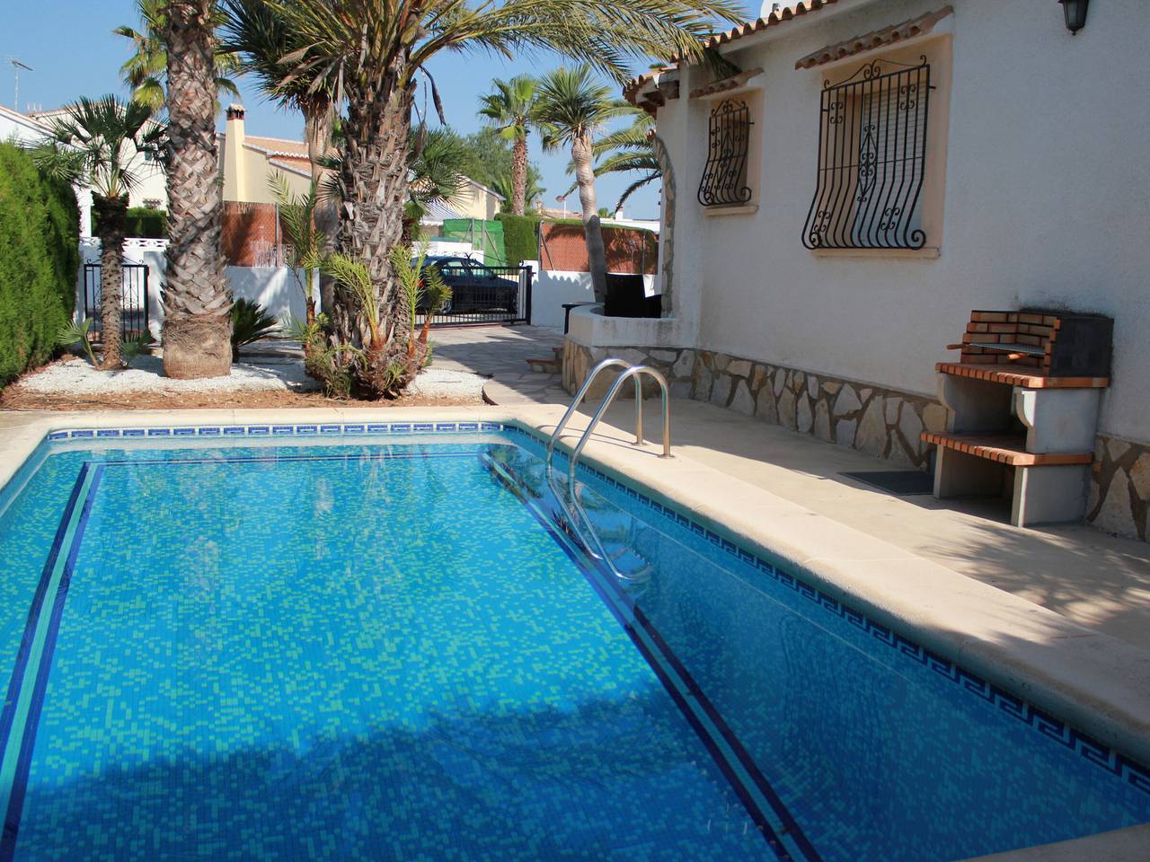 Villa familiale à Denia avec piscine privée, climatisation et animaux admis in Almadrava, Costa Blanca