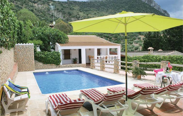 Apartamento para 5 personas, con Piscina en El Gastor