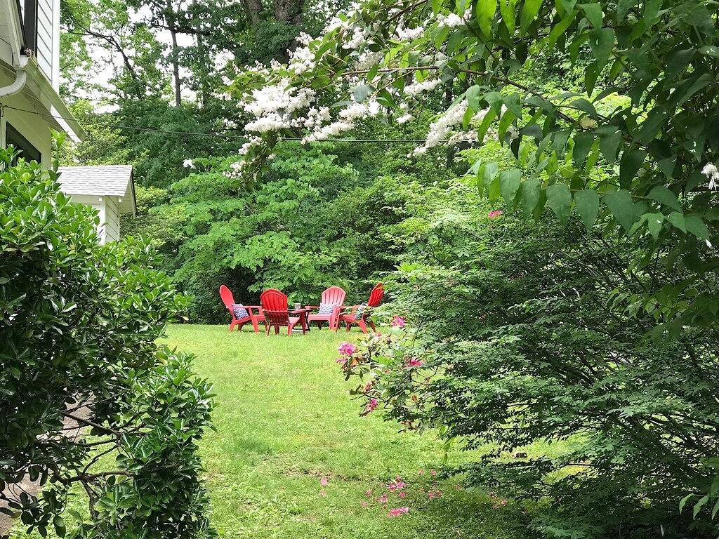 Downtown Brevard Cottage ~ zu Fuß zur Main Street Restaurants & Shops ~ Wifi in Brevard, Transylvania County