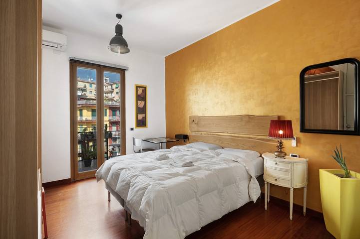 Ferienwohnung für 2 Personen, mit Balkon in Salerno