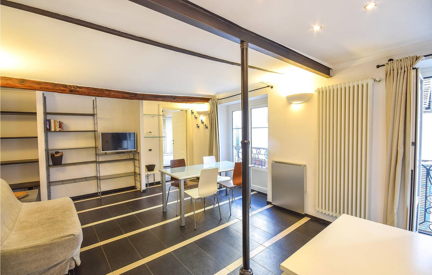 Geheel vakantieappartement, Stadsappartement met keuken en internet - Vlakbij Pintori Silvestro. in Genua (Stad), Genua