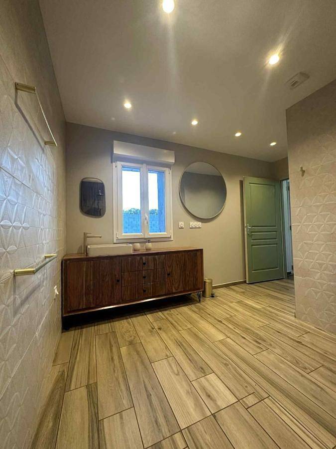 Gîte pour 8 personnes, avec jardin à Oust-Marest - 2