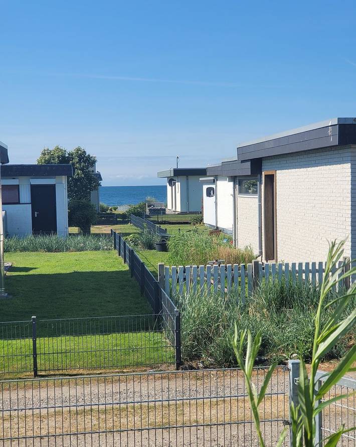 Bungalow für 4 Personen, mit Terrasse und Garten