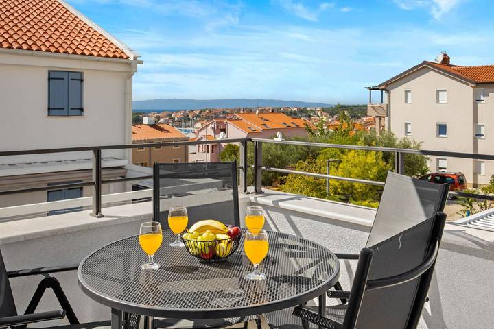 Ferienwohnung für 4 Personen, mit Balkon auf Cres - 2