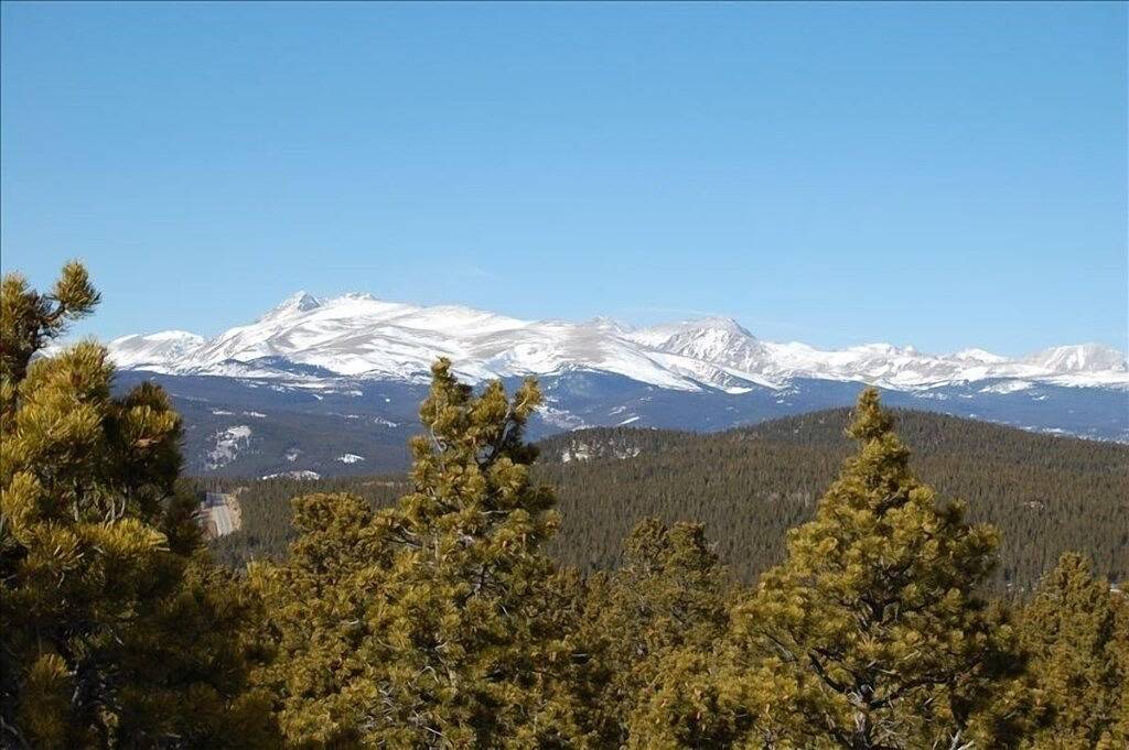 Charming Log Cabin für Peaceful Mountain Getaway! in Arapaho and Roosevelt National Forests