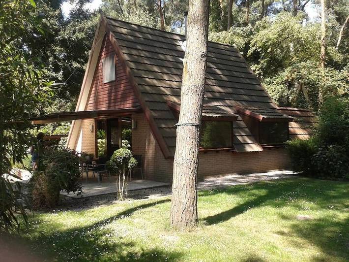 Appartement voor 4 personen, with Whirlpool and Terras as well as Tuin and Sauna in Lanaken