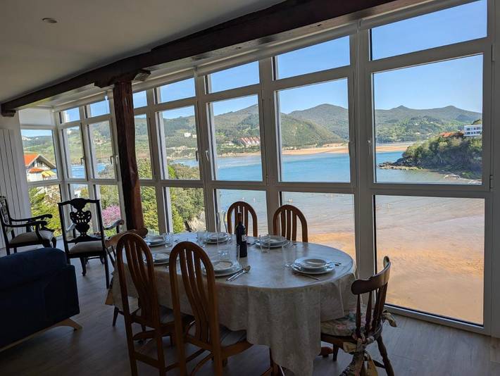 Gîte pour 6 personnes, avec vue et balcon à Mundaka