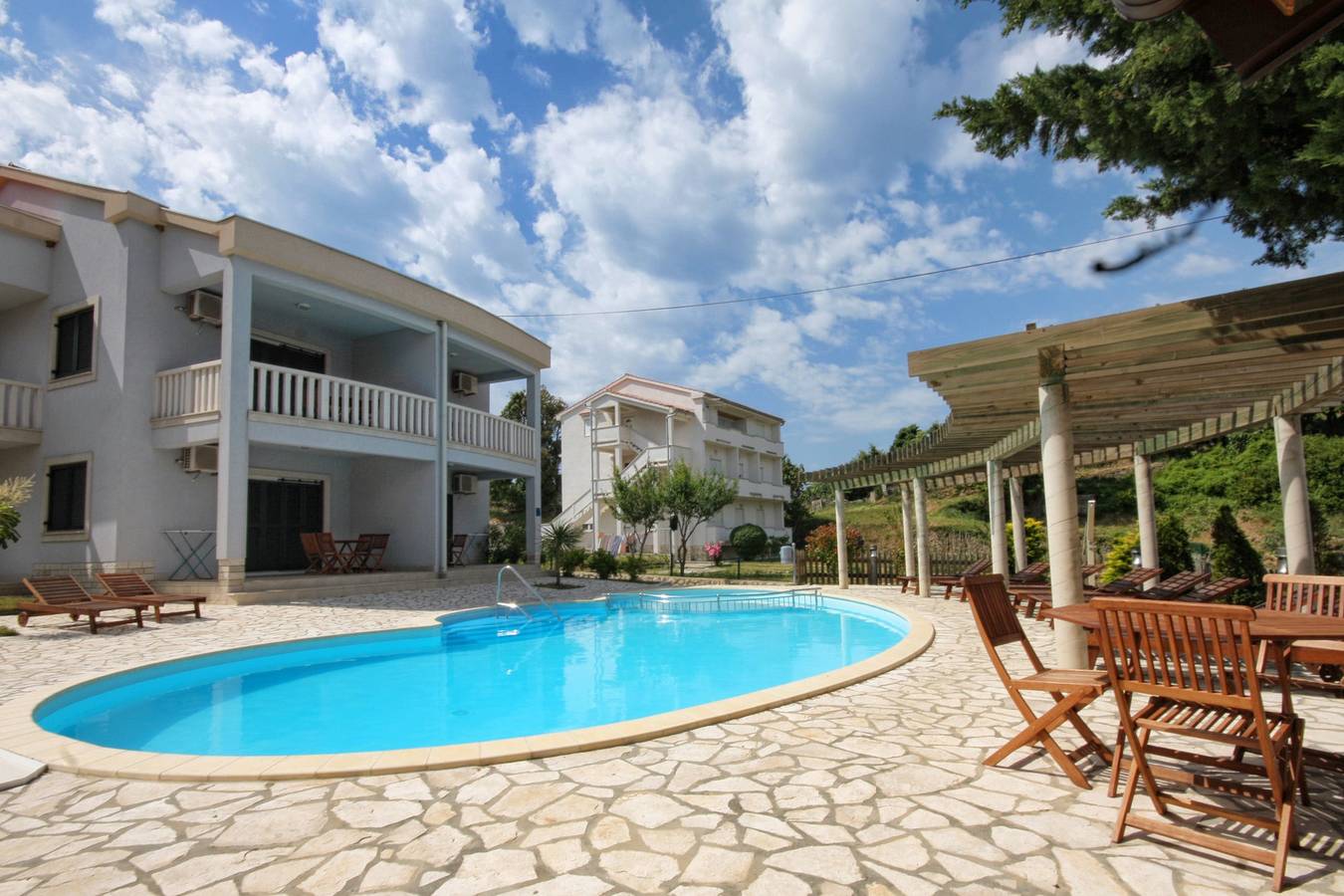 Ganze Wohnung, 1-Zimmer-Ferienwohnung mit Terrasse und Meerblick Kampor, Rab A-3214-d in Kampor, Rab