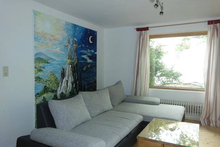 Ferienwohnung für 5 Personen, mit Terrasse und Garten sowie Ausblick