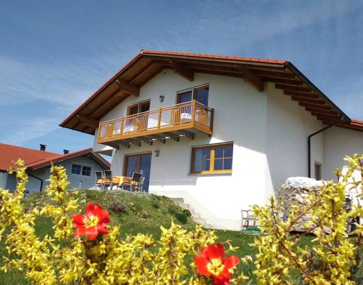 Ferienwohnung für 2 Personen, mit Balkon und Balkon/Terrasse sowie Garten