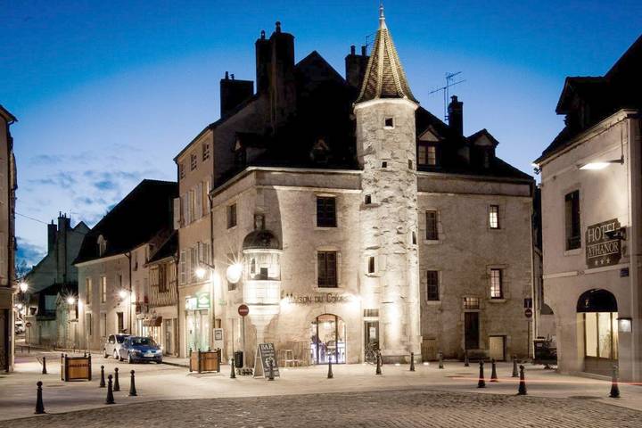 Gîte pour 2 personnes, avec vue et terrasse dans Collegiale Notre Dame - 2