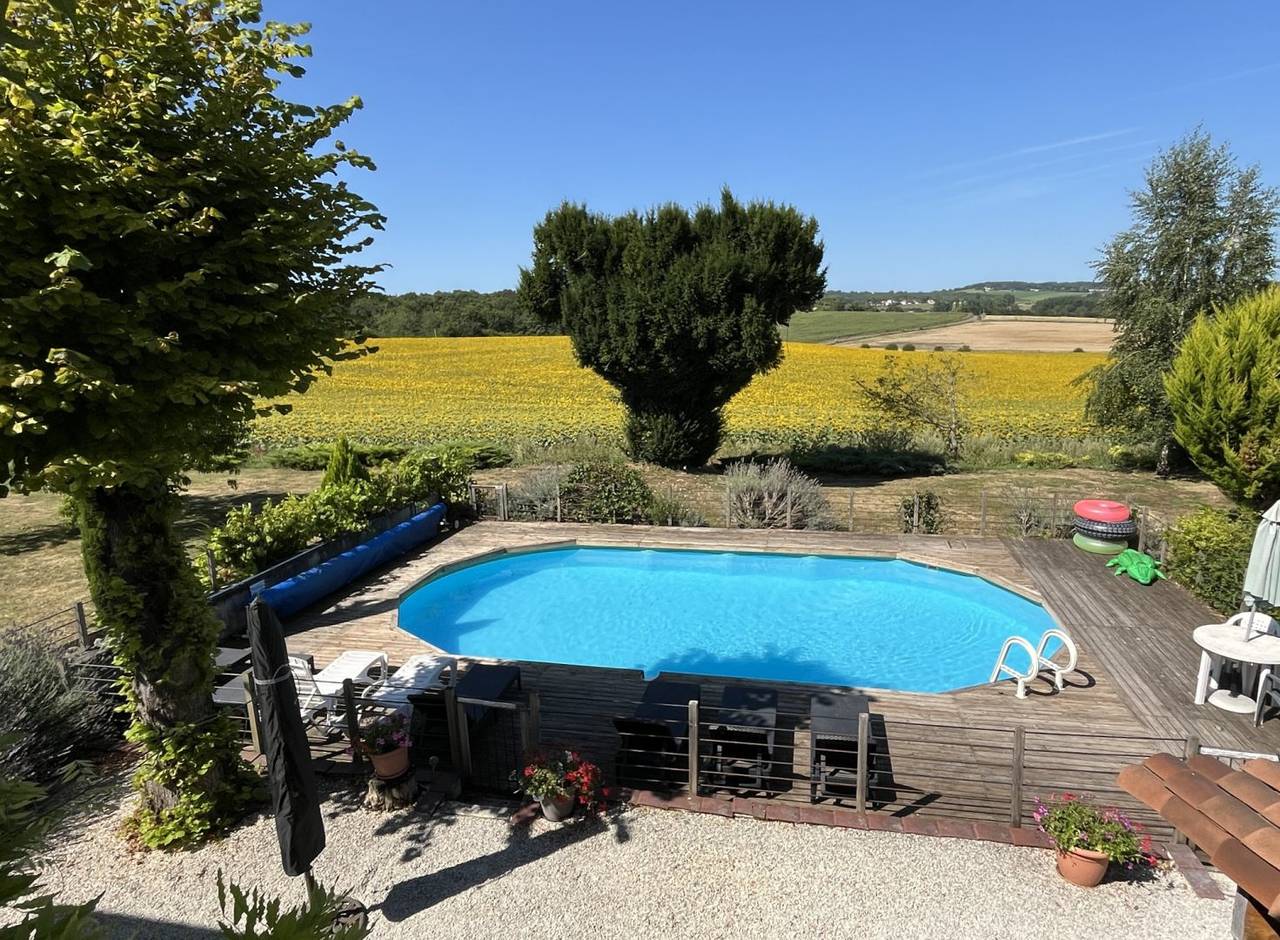 Belle grange convertie, Grange Lapin, avec piscine in Courgeac, Charente