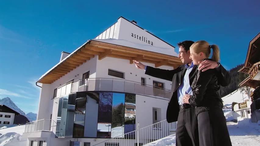 Ferienwohnung für 7 Personen, mit Balkon und Sauna in Ischgl