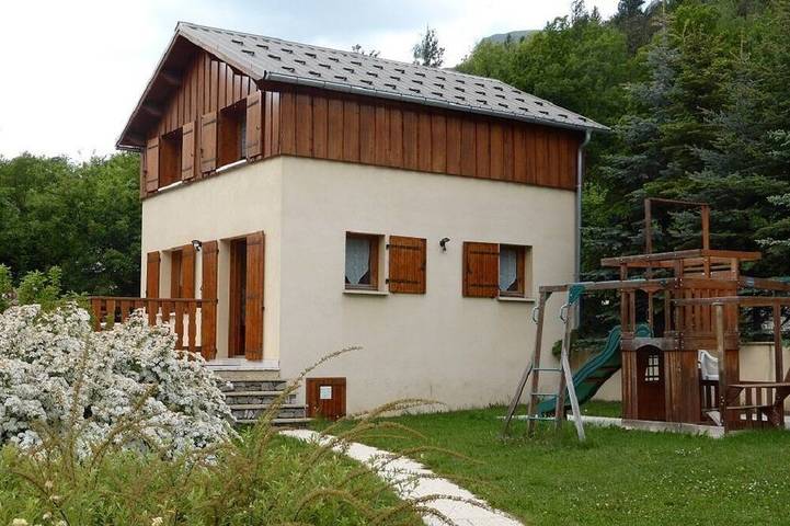 Gîte pour 6 personnes, avec jardin, animaux acceptés à Saint-Jean-Saint-Nicolas
