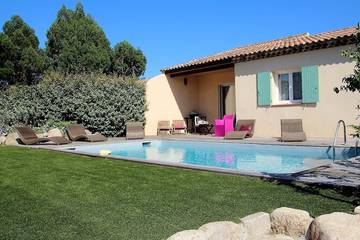 Villa pour 6 personnes, avec jardin ainsi que sauna et terrasse dans Cala Rossa