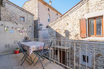 Location De Vacances pour 6 Personnes dans Ruoms, Ardèche, Photo 1