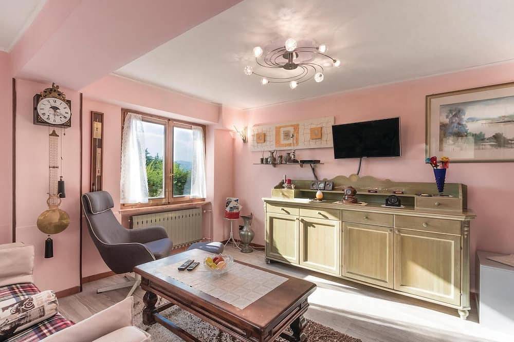 Appartamento intero, Nice apartment in San Zeno di Montagna in San Zeno di Montagna, Prealpi Gardesane