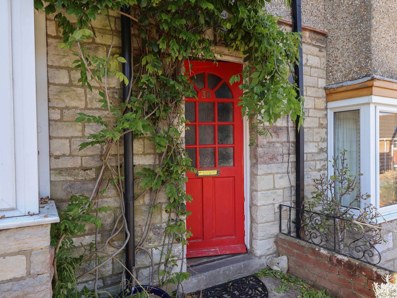 Log Cabin for 6 People in Swanage, Purbeck Heritage Coast
