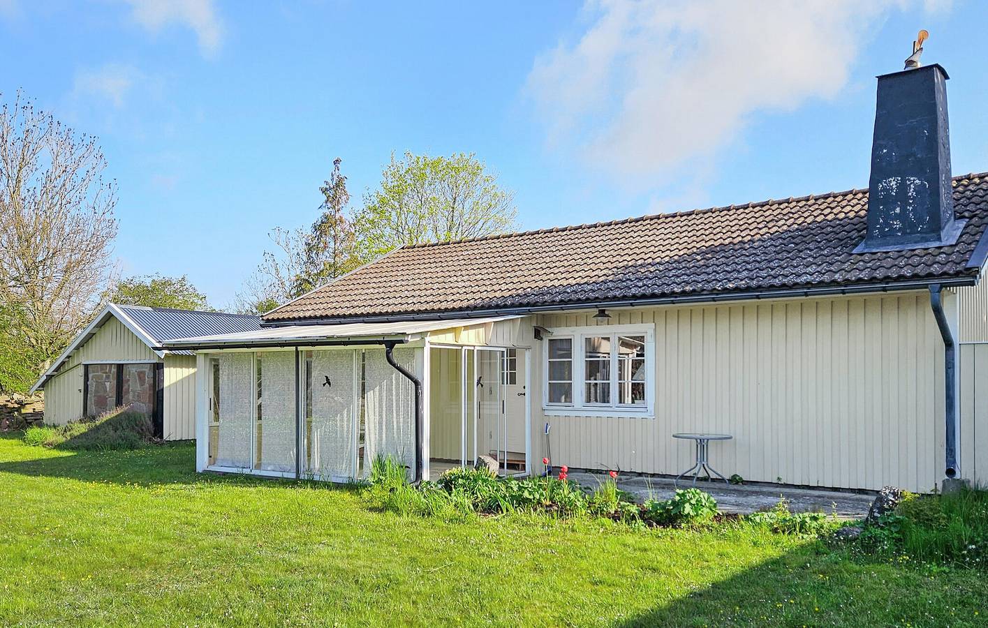 Hus för 4 Personer med trädgård in Öland