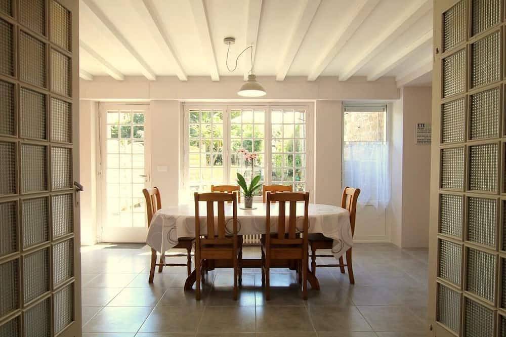 Casa reformada, moderna y muy céntrica! Terraza y jardin in Barfleur, Región de Cherbourg