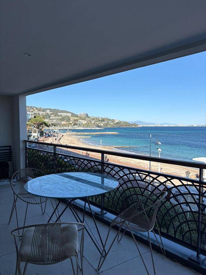 Appartement entier, One-Bedroom Apartment in Cannes, Côte méditerranéenne (France)