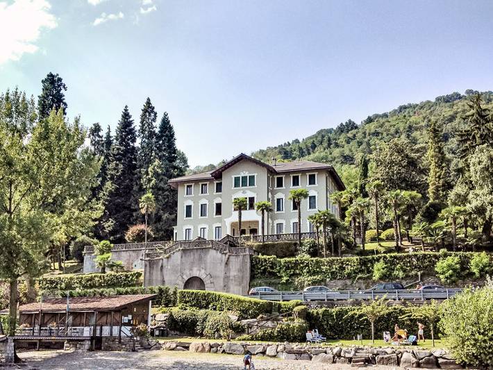 Ferienwohnung für 4 Personen, mit Seeblick und Garten in Lago Maggiore (Piemont)