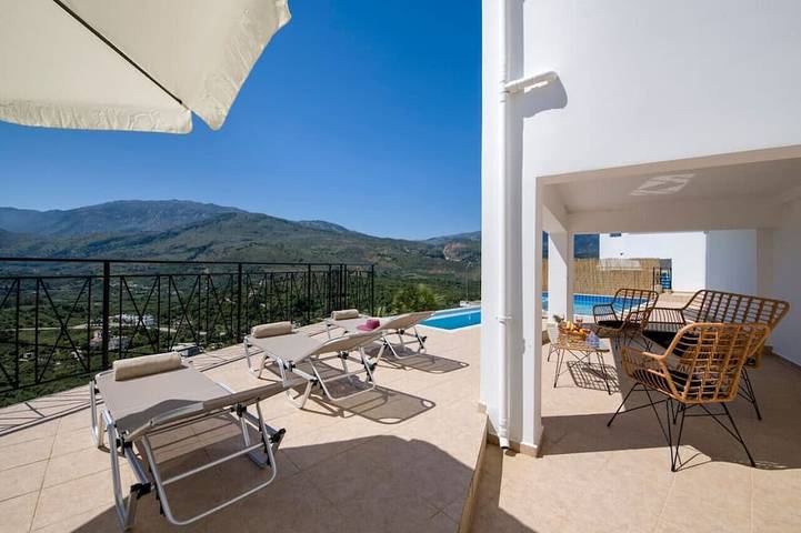 Villa für 6 Personen, mit Balkon - 1