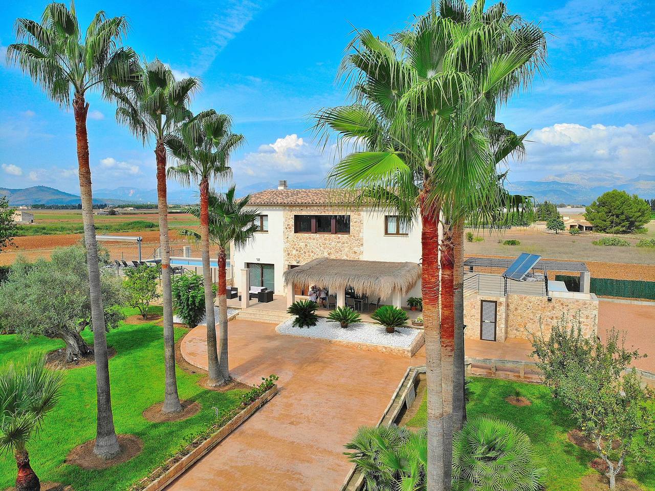 Villa Majestueuse à Muro pour 8 personnes avec jardin et piscine privée in Muro, Majorque du Nord