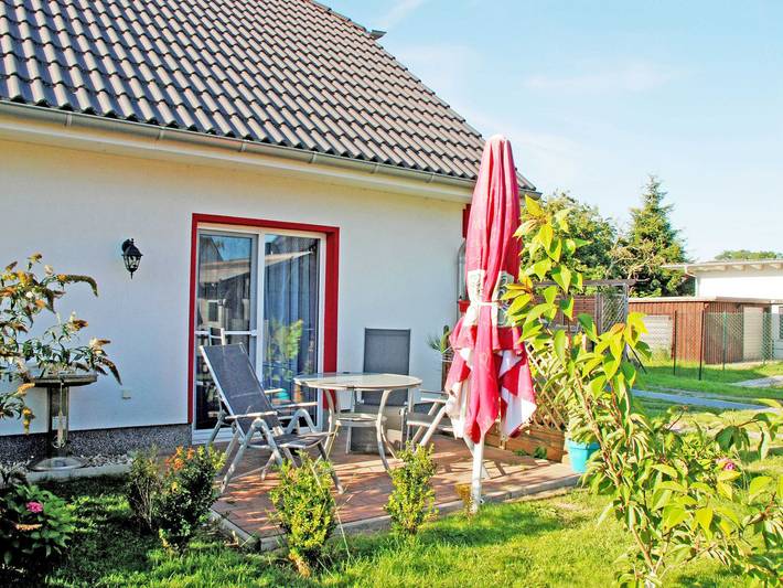 Ferienwohnung für 4 Personen, mit Terrasse und Garten in Lancken-Granitz - 2
