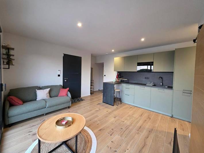 Gîte pour 2 personnes, avec piscine et terrasse à Saint-Georges-les-Bains