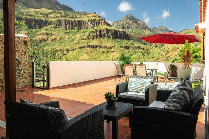 Apartamento para 8 personas, con Balcón y Terraza además de Jardín y Vistas en Fataga