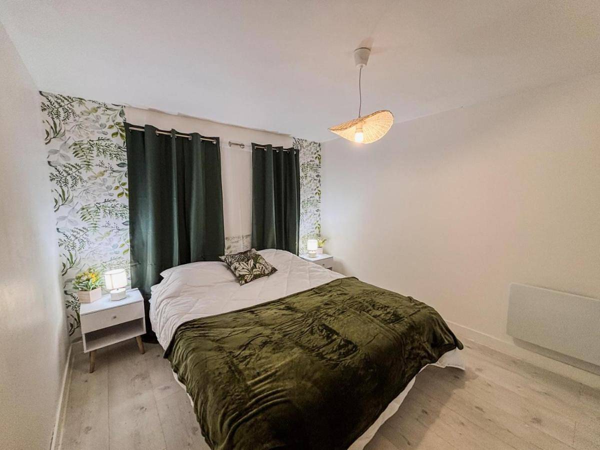 Appartement entier, One-Bedroom Apartment in Bellême, Parc naturel régional du Perche