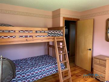 Cottage for 15 Guests in Lake Erie (Canada), Picture 1