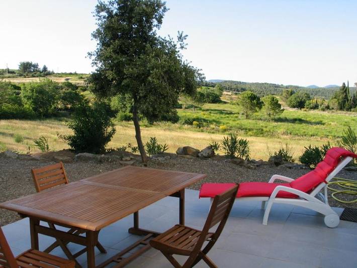 Gîte pour 6 personnes, avec vue et terrasse ainsi que jardin et piscine à Aigne - 2