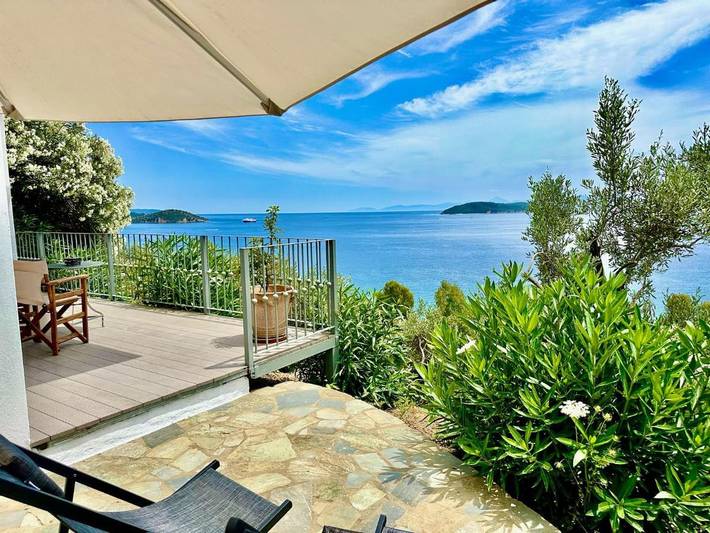 Maison d’hôte pour 2 personnes, avec vue et jardin dans Skiathos