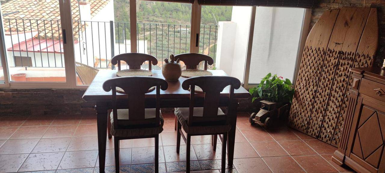 Apartamento entero, Buhardilla rústica muy acogedora in Villahermosa del Río, Provincia de Castellón