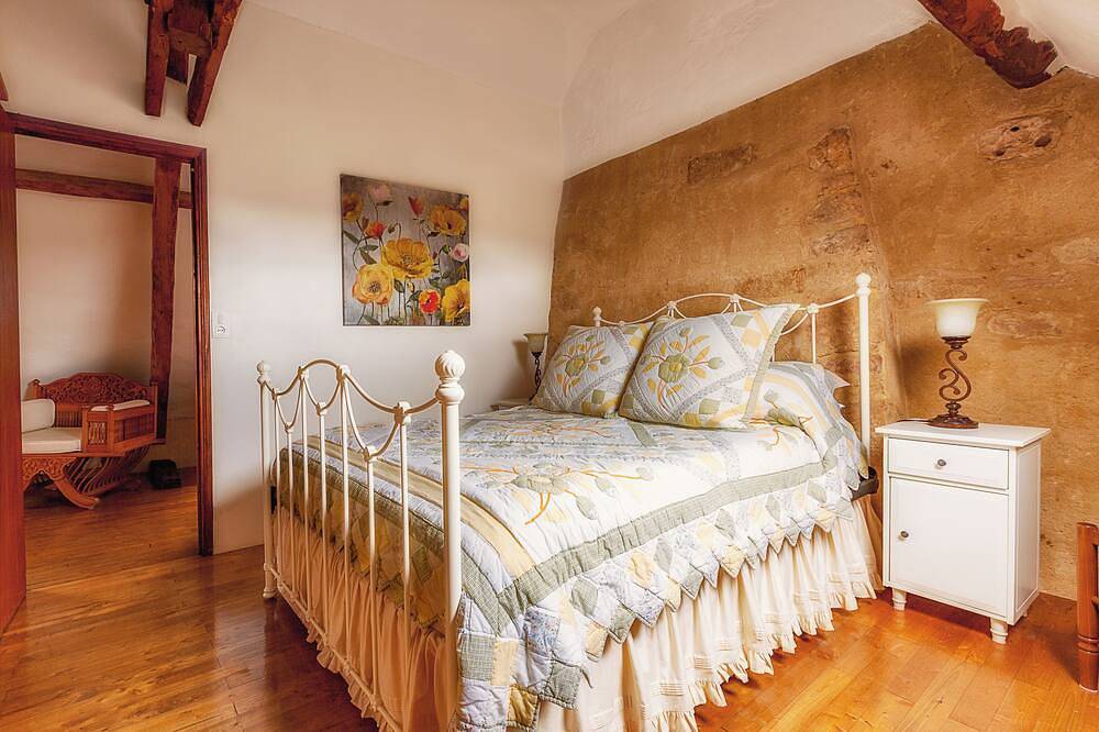 Mulberry Tree Villa - Luxury Villa - Heated Pool, Hot tub, Gym, Garden, Calm in Meyrals, Périgord Noir