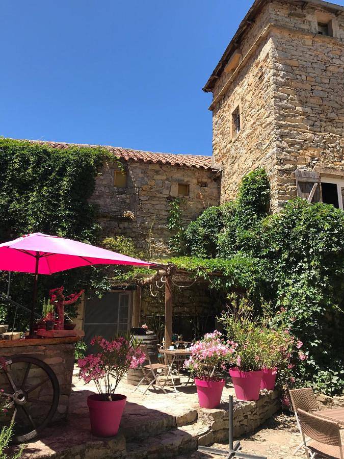 Chambre d’hôte pour 2 personnes, avec Balcon et Terrasse ainsi que Jardin et Vue