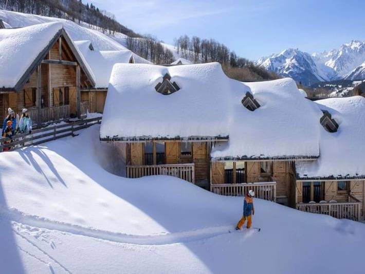 Chalet pour 6 personnes, avec sauna et piscine, adapté aux familles à Saint-François-Longchamp