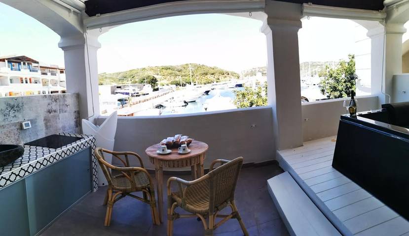 Chambre d’hôte pour 2 personnes, avec piscine ainsi que vue et terrasse, animaux acceptés dans Santa Teresa Gallura - 2