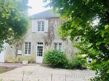 Gîte pour 6 personnes, avec vue et jardin à Loucelles